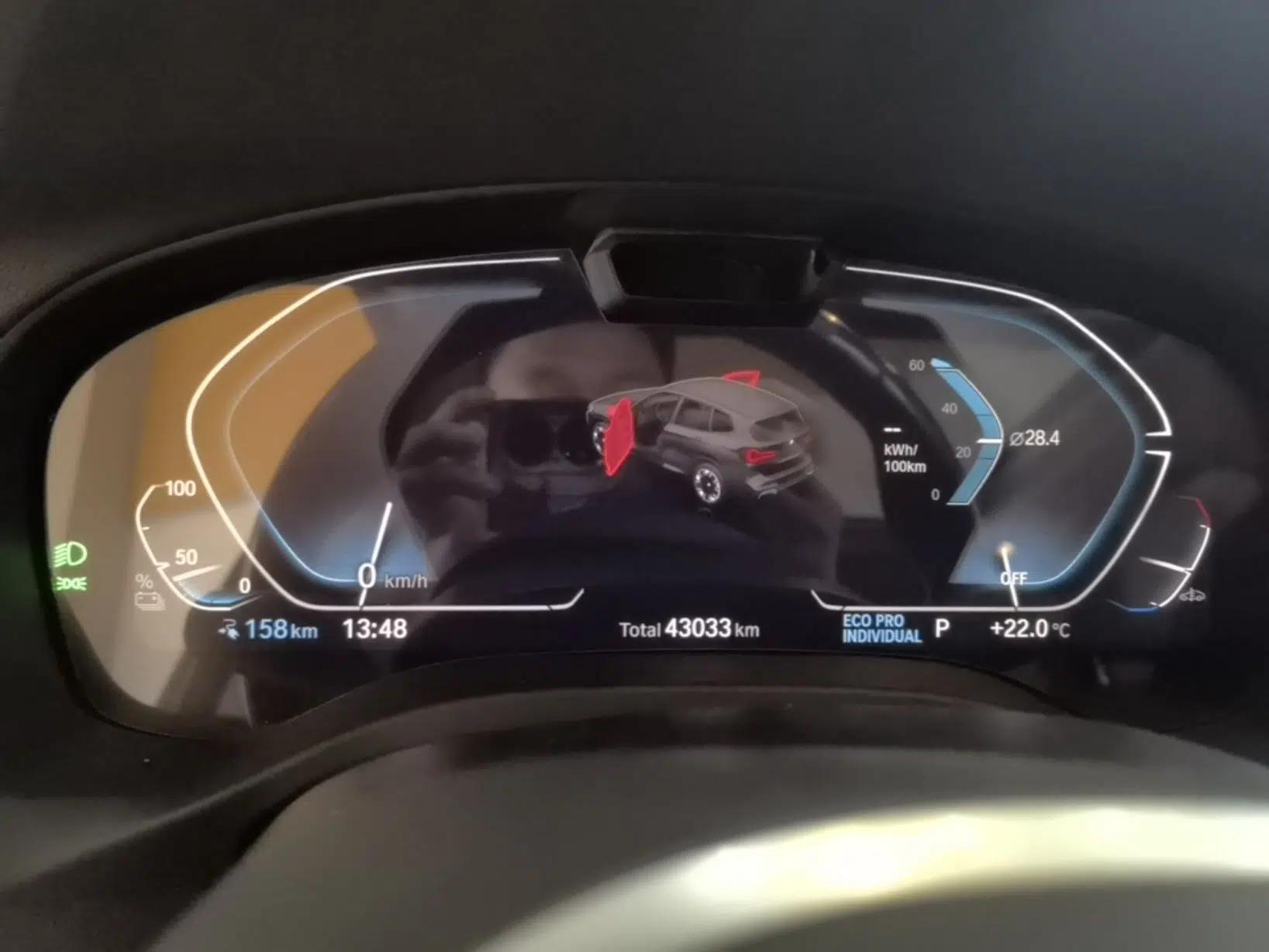 BMW iX3 2022 Updated Leading Version — миниатюра 15