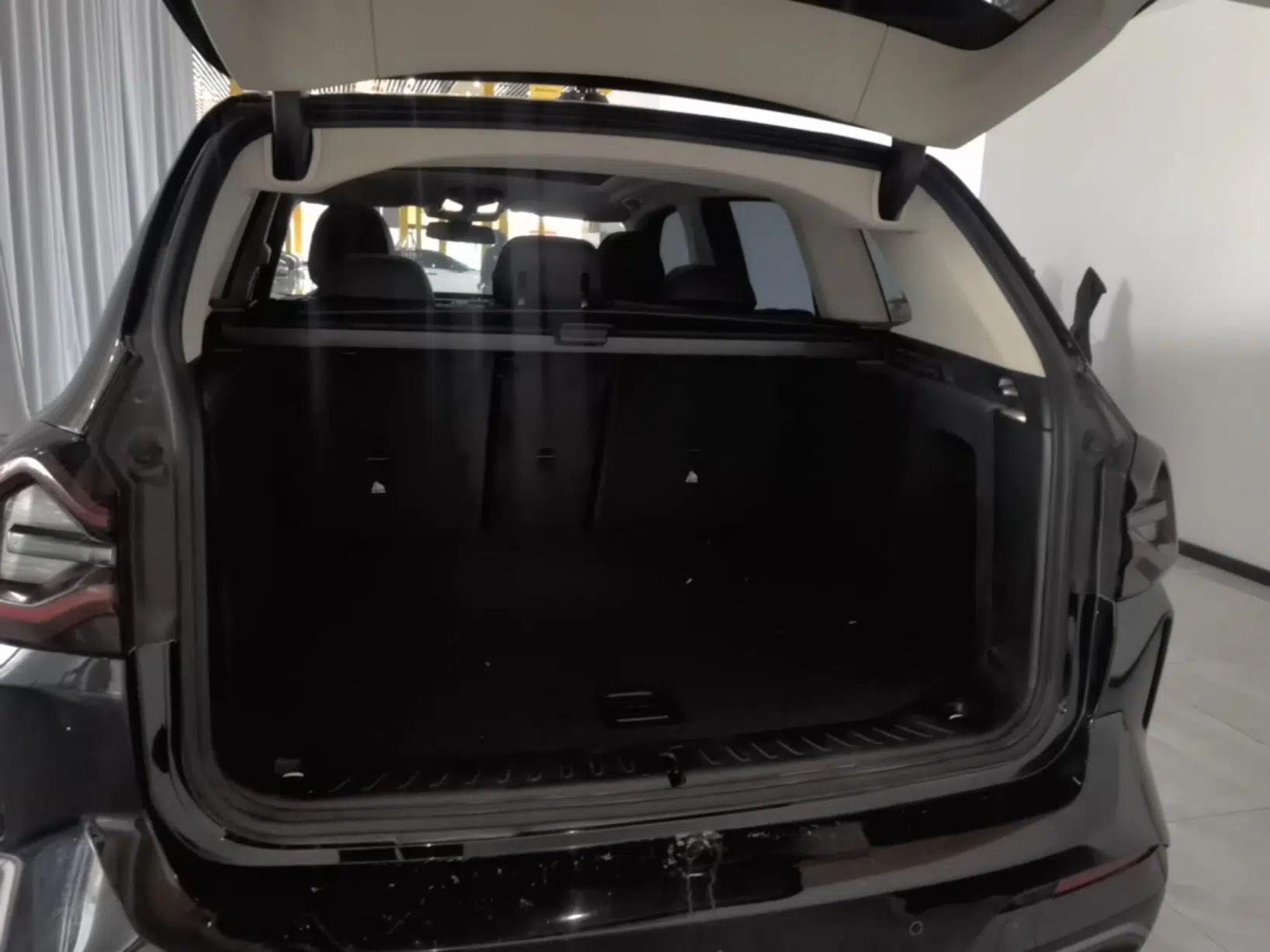 BMW iX3 2022 Updated Leading Version — миниатюра 22