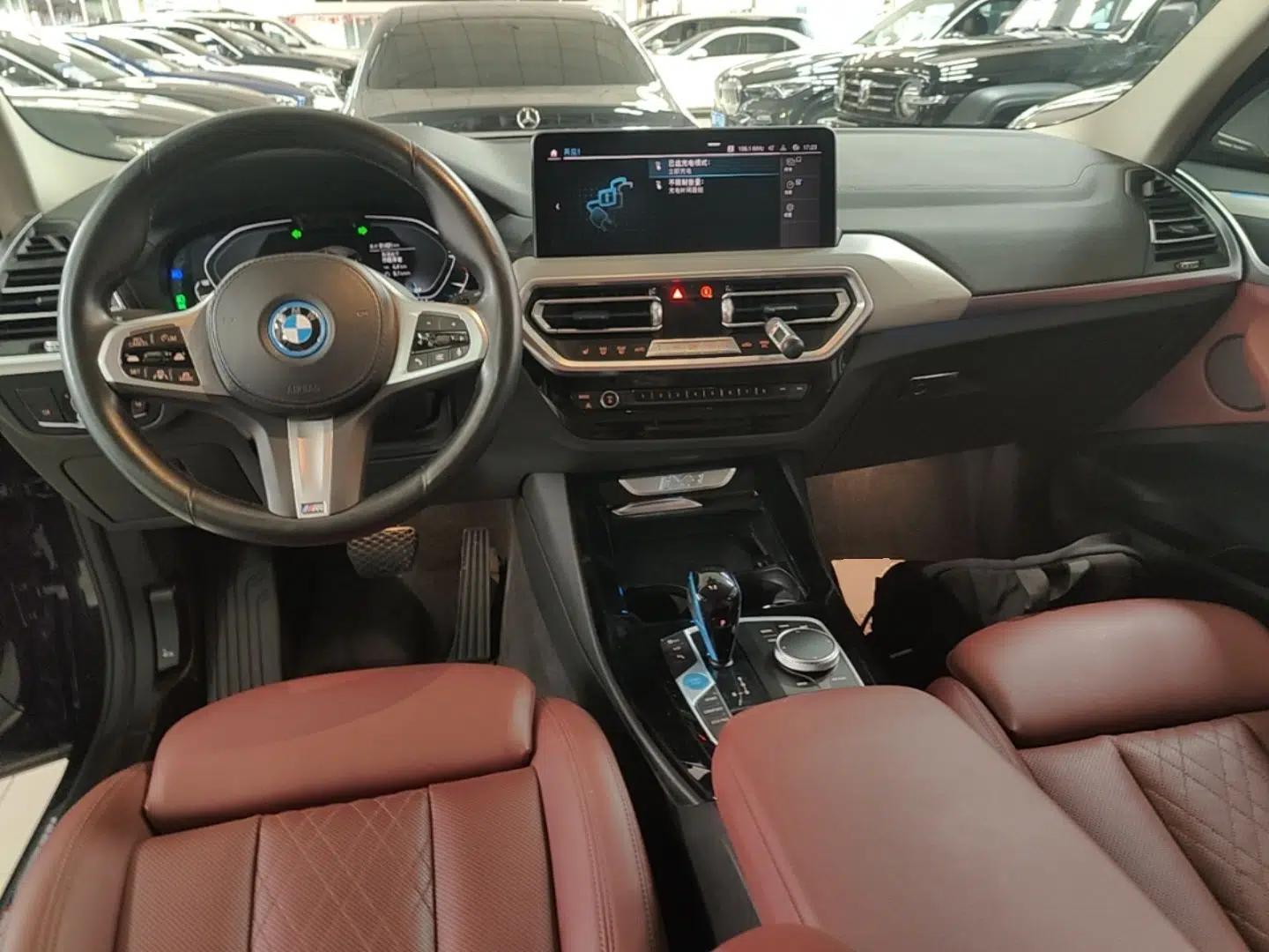 BMW iX3 2022 Leading Type — миниатюра 13