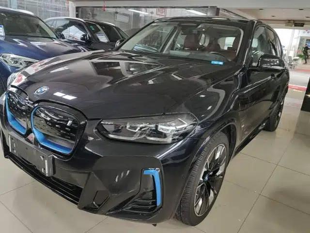 BMW iX3 2022 Leading Type