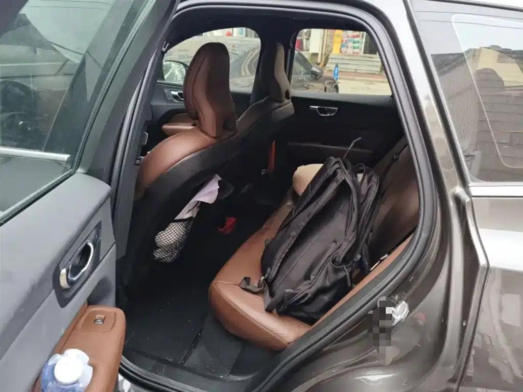 2021 Volvo XC60 T5 AWD Inscription Luxury Edition — миниатюра 13