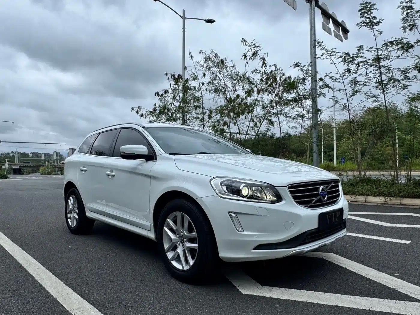 2017 Volvo XC60 T5 AWD Smart Edition — миниатюра 2