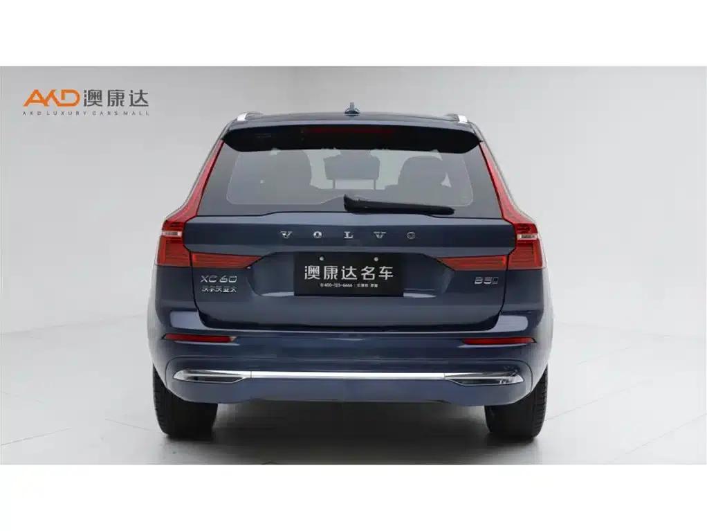 2024 Volvo XC60 B5 AWD Inscription Luxury Edition — миниатюра 4