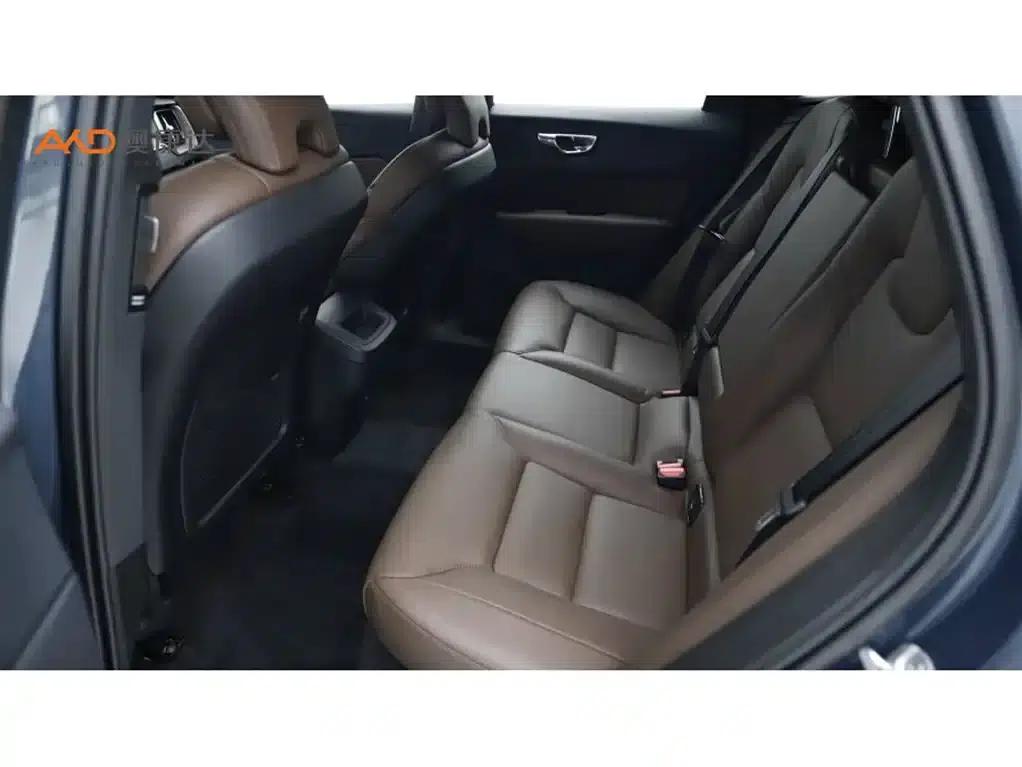 2024 Volvo XC60 B5 AWD Inscription Luxury Edition — миниатюра 7