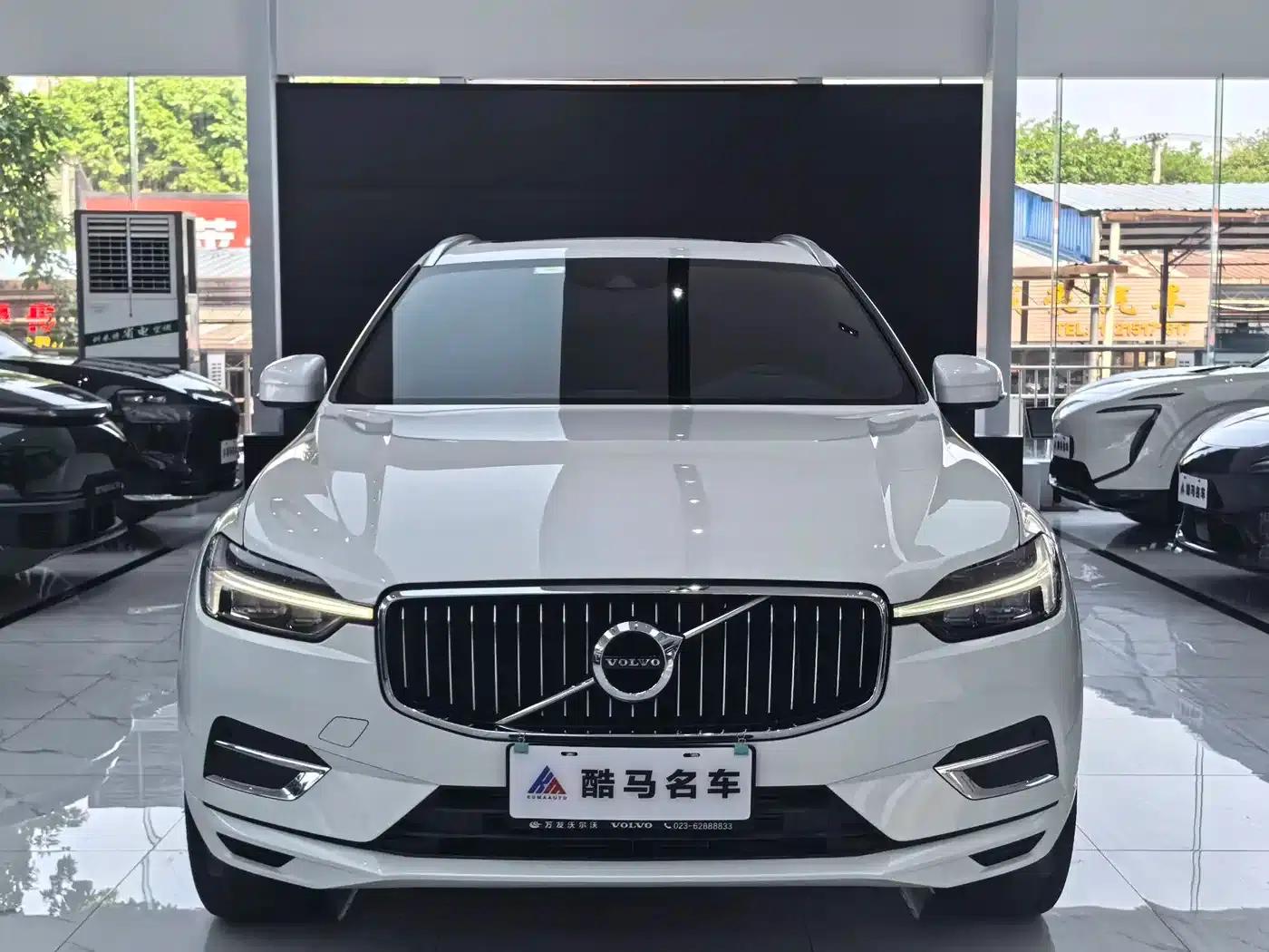 2021 Volvo XC60 T5 AWD Inscription Luxury Edition — миниатюра 2
