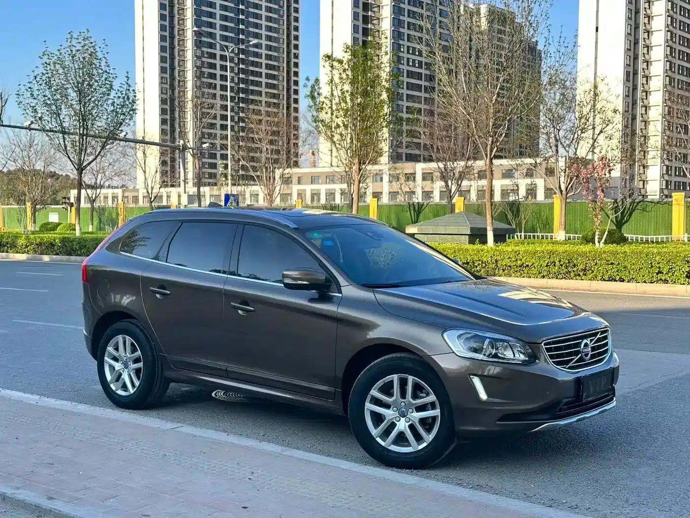 2017 Volvo XC60 T5 Smart Upgrade Edition — миниатюра 3