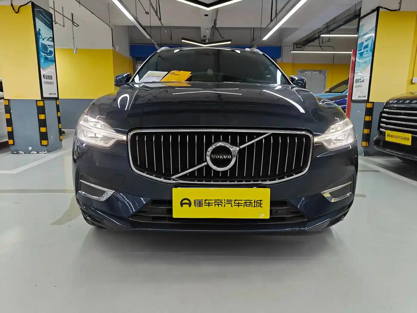 2021 Volvo XC60 T5 AWD Inscription Luxury Edition — миниатюра 1