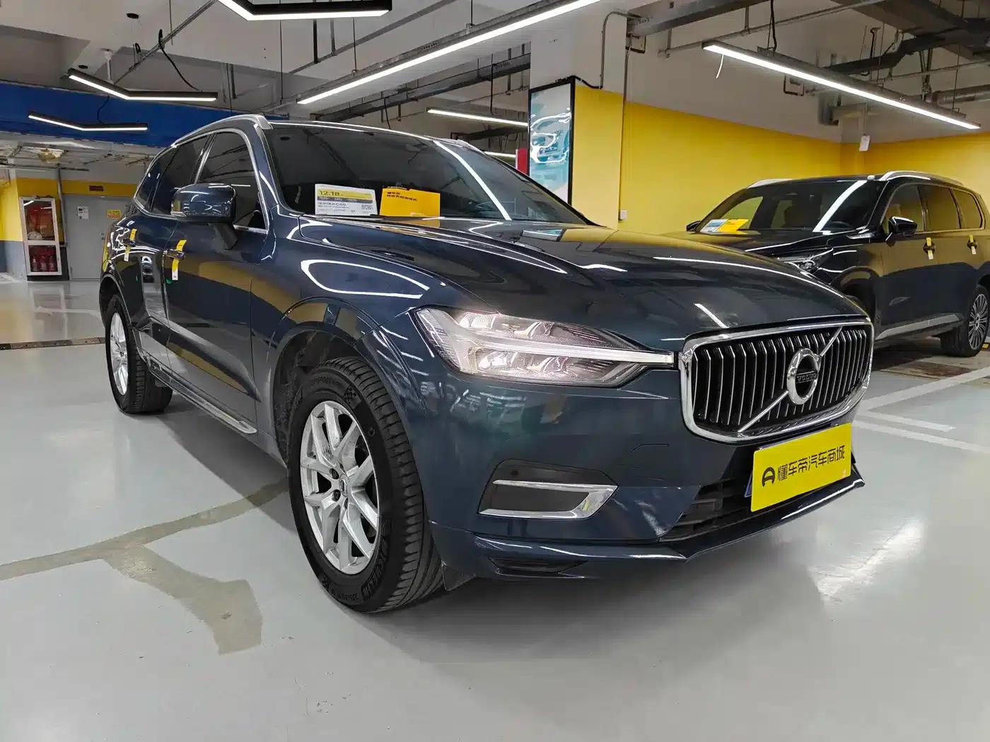 2021 Volvo XC60 T5 AWD Inscription Luxury Edition — миниатюра 2