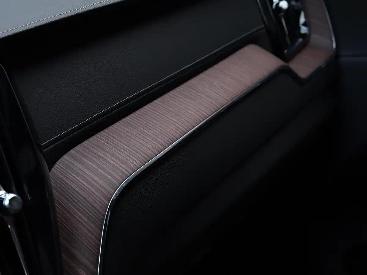 2021 Volvo XC60 T5 AWD Inscription Luxury Edition — миниатюра 18