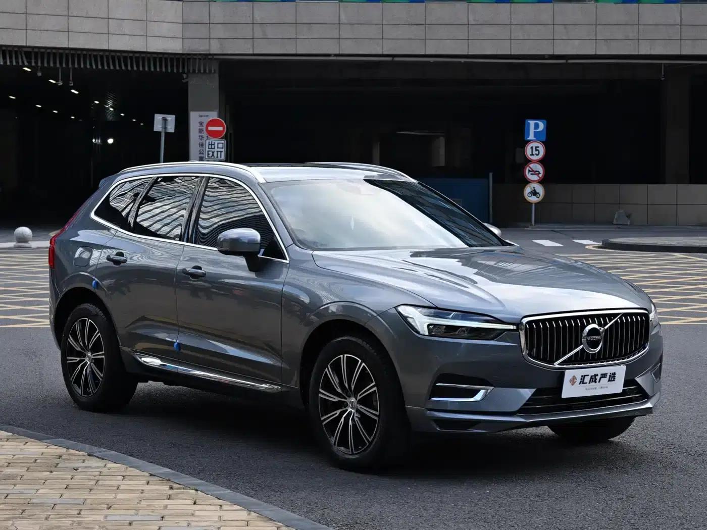 2021 Volvo XC60 T5 AWD Inscription Luxury Edition — миниатюра 7