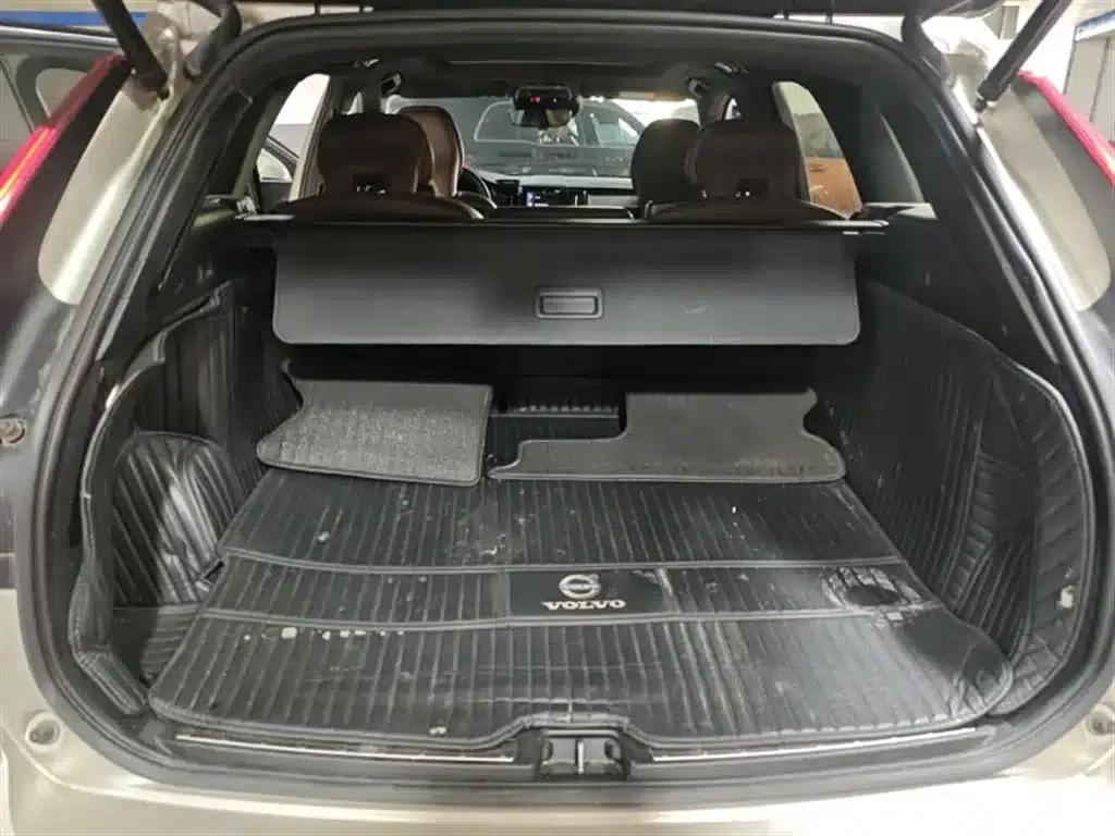 2021 Volvo XC60 T5 AWD Inscription Luxury Edition — миниатюра 10