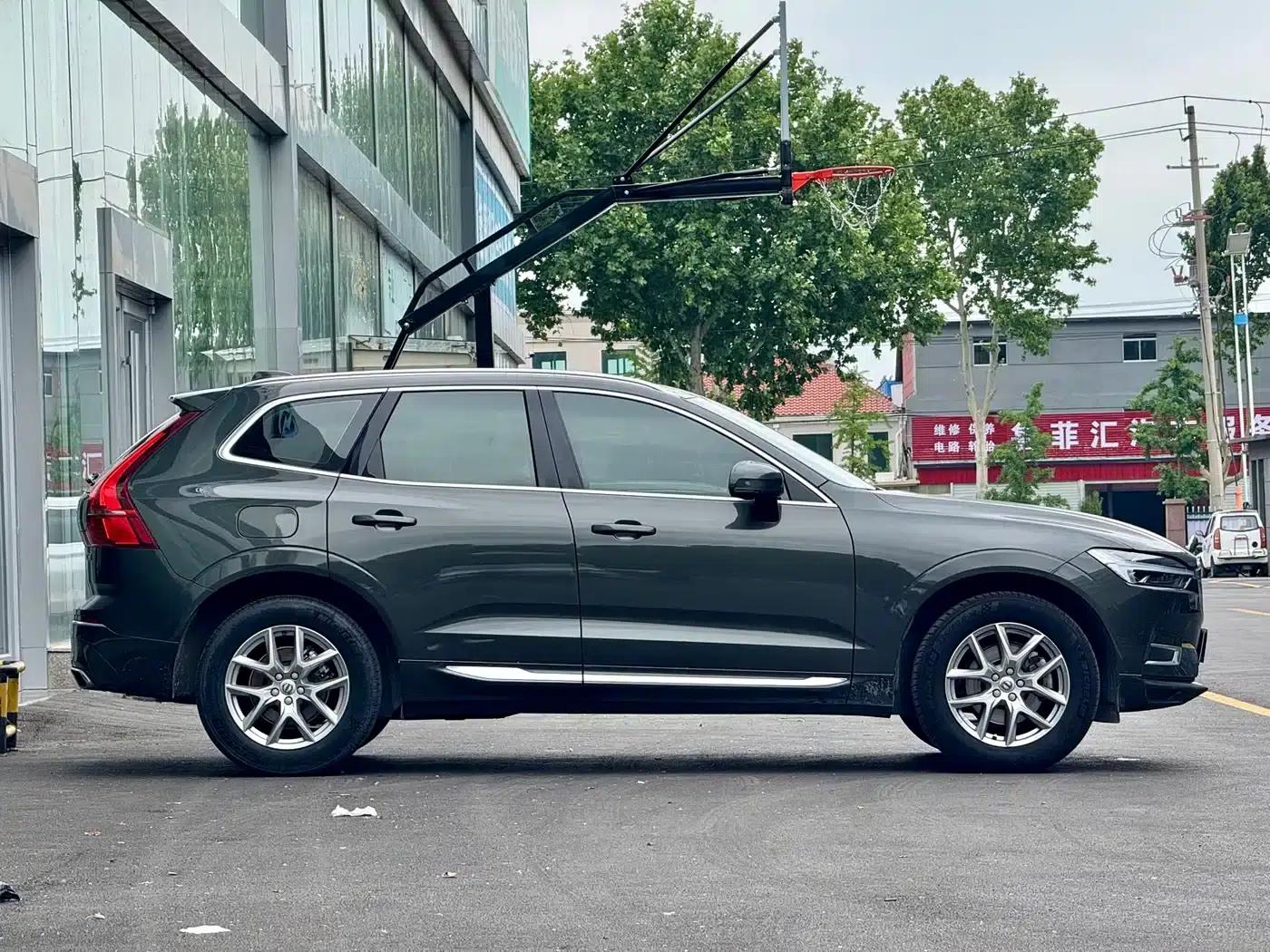 2021 Volvo XC60 T5 AWD Inscription Luxury Edition — миниатюра 4