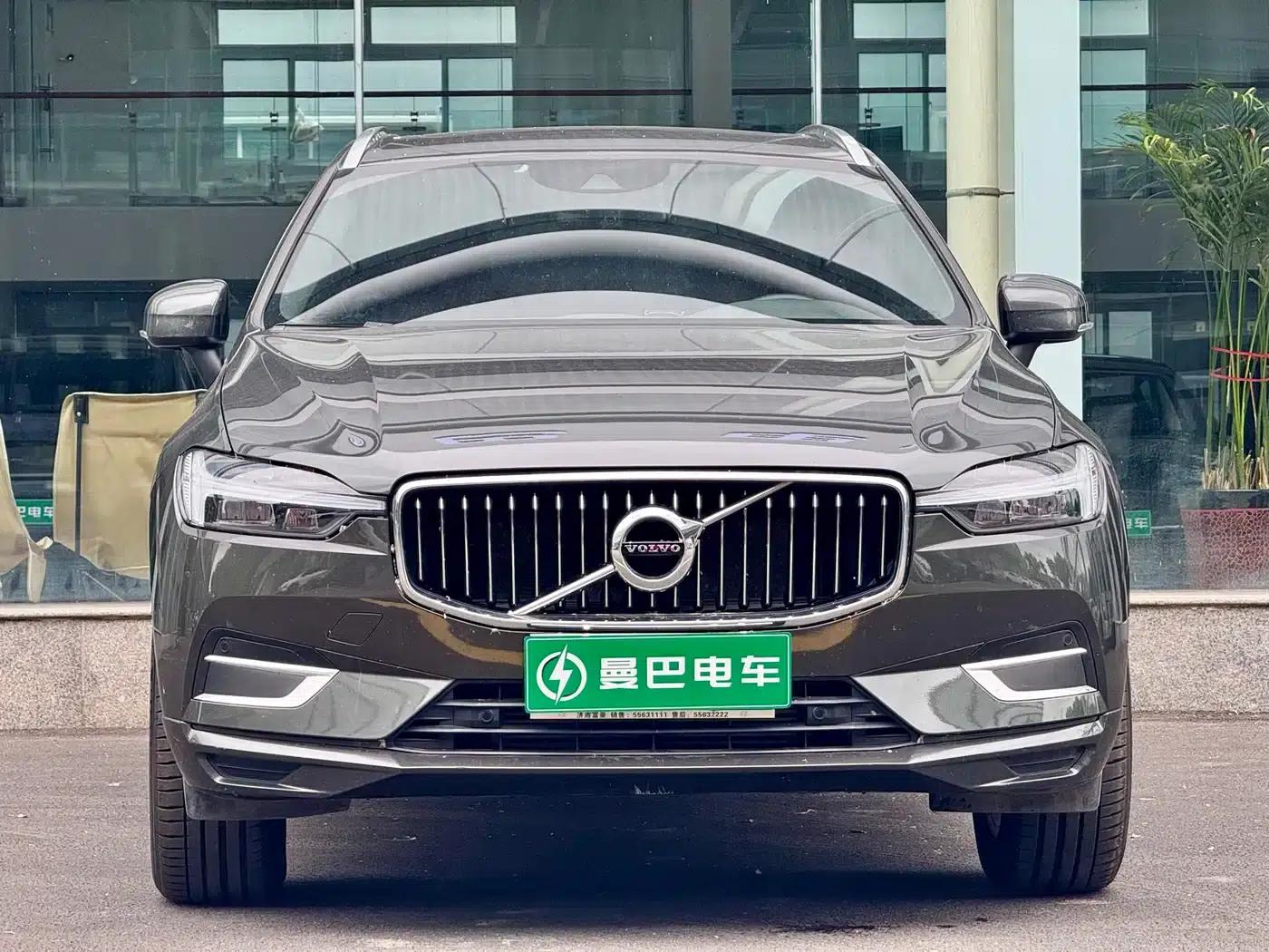 2021 Volvo XC60 T5 AWD Inscription Luxury Edition — миниатюра 5