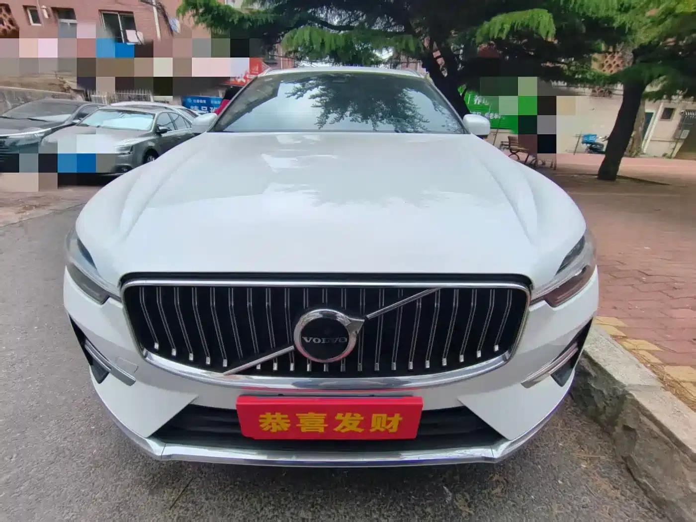 2023 Volvo XC60 B5 AWD Inscription Luxury Edition — миниатюра 2