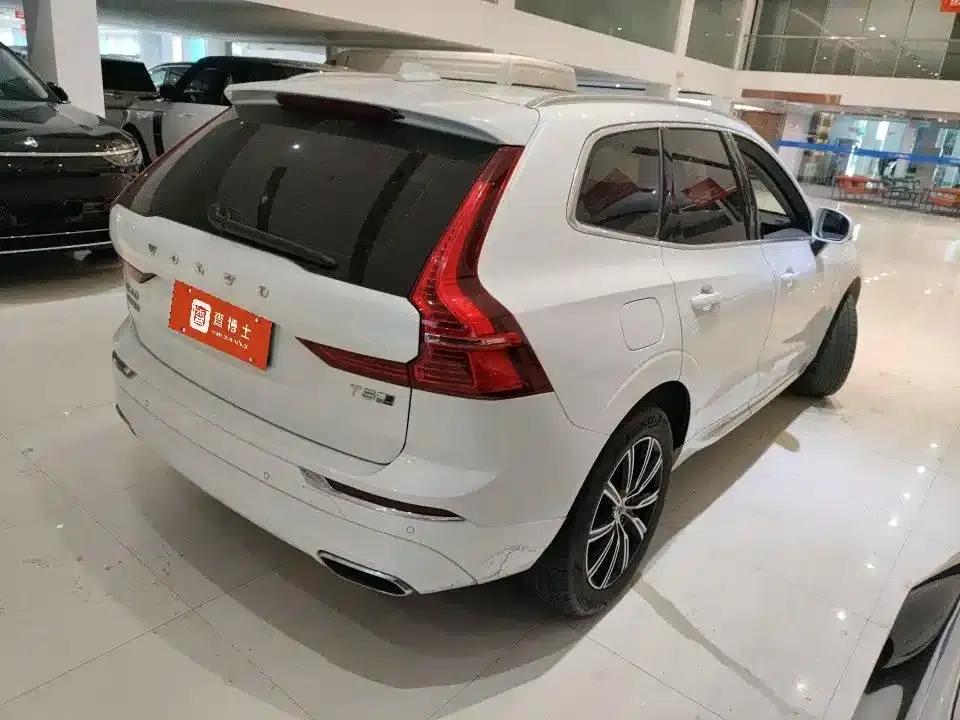 2021 Volvo XC60 T5 AWD Inscription Luxury Edition — миниатюра 10