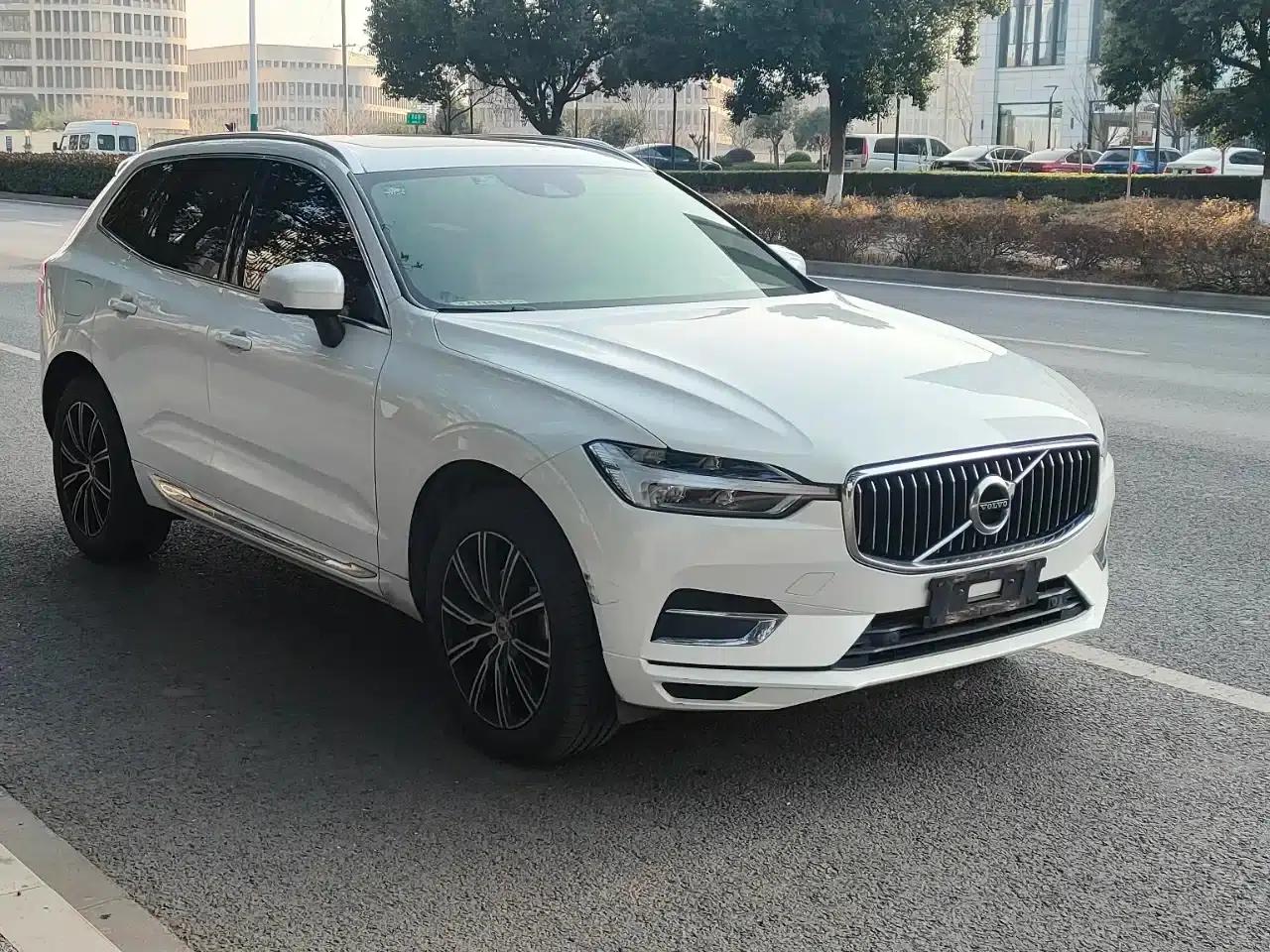 2021 Volvo XC60 T5 AWD Inscription Sport Edition — миниатюра 7
