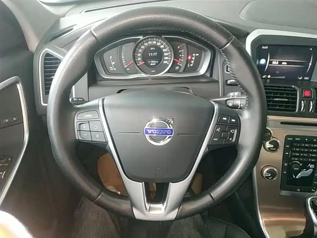 2017 Volvo XC60 T5 Smart Upgrade Edition — миниатюра 11
