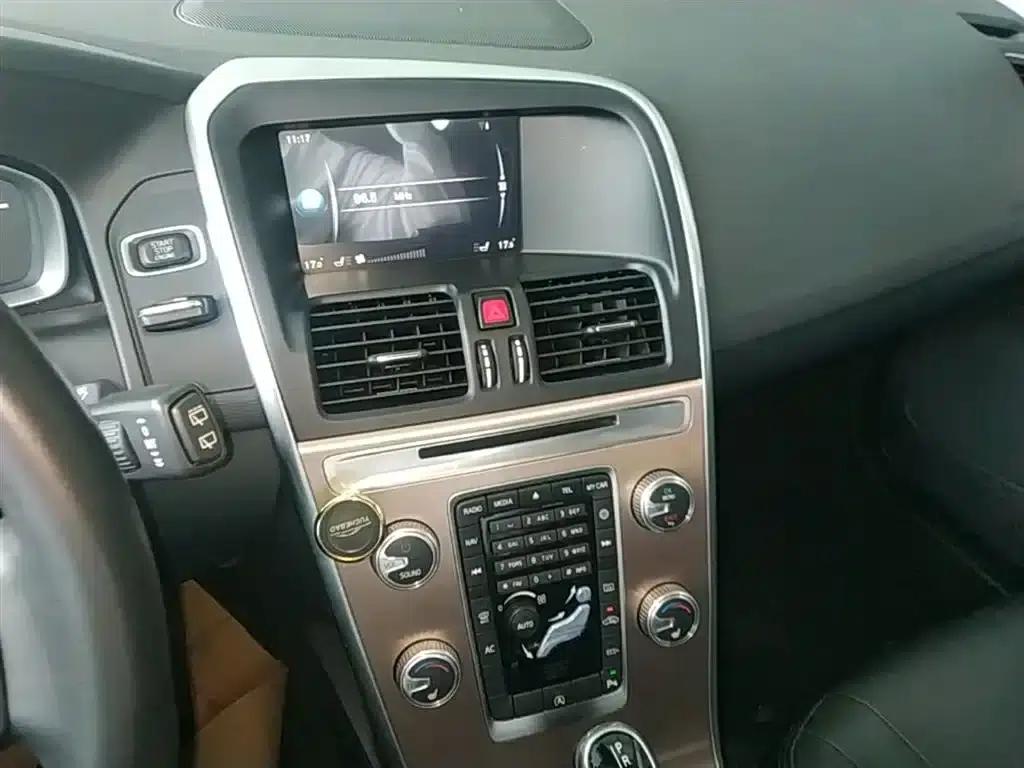2017 Volvo XC60 T5 Smart Upgrade Edition — миниатюра 13