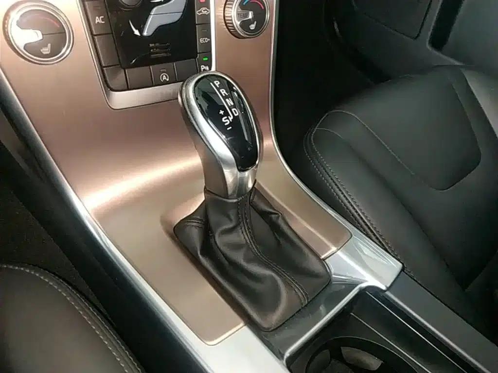 2017 Volvo XC60 T5 Smart Upgrade Edition — миниатюра 14