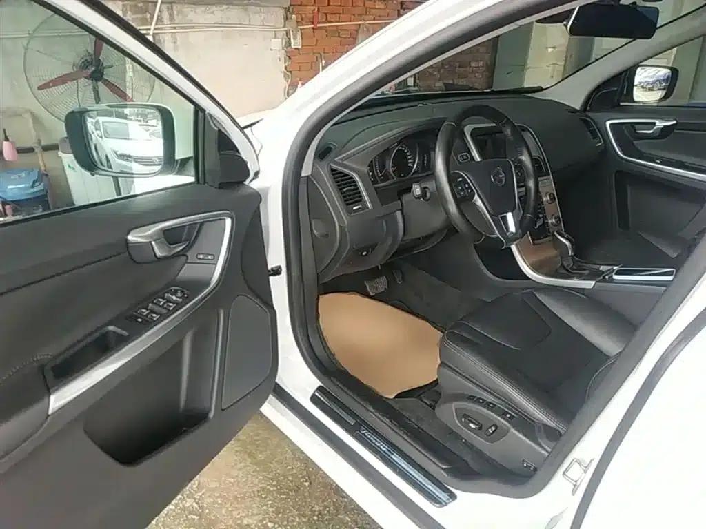 2017 Volvo XC60 T5 Smart Upgrade Edition — миниатюра 16