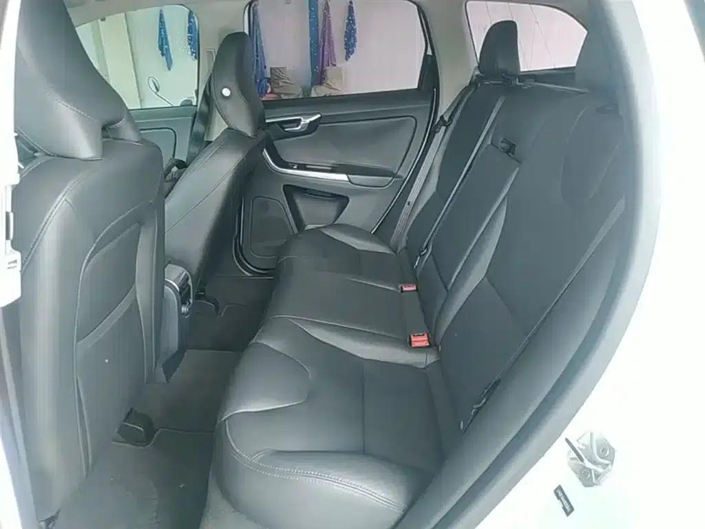2017 Volvo XC60 T5 Smart Upgrade Edition — миниатюра 17