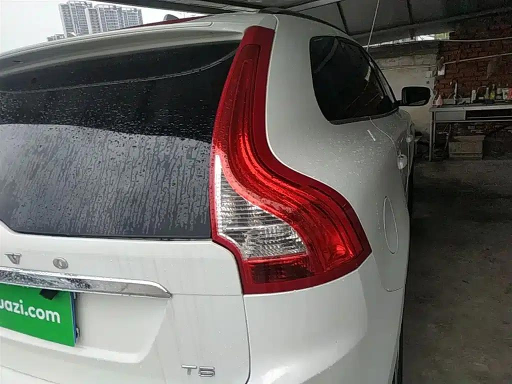 2017 Volvo XC60 T5 Smart Upgrade Edition — миниатюра 8