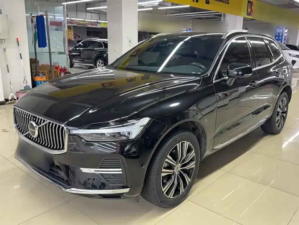 2022 Volvo XC60 B5 AWD Inscription Luxury Edition — миниатюра 2