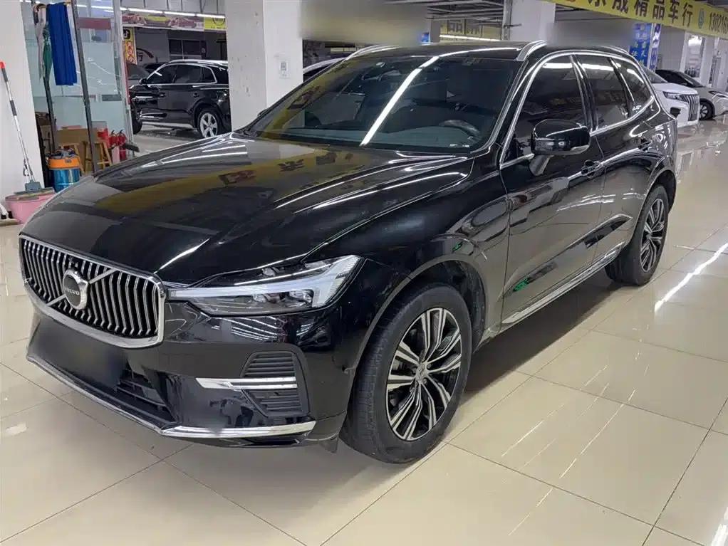 2022 Volvo XC60 B5 AWD Inscription Luxury Edition — миниатюра 7