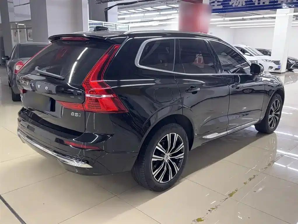 2022 Volvo XC60 B5 AWD Inscription Luxury Edition — миниатюра 10