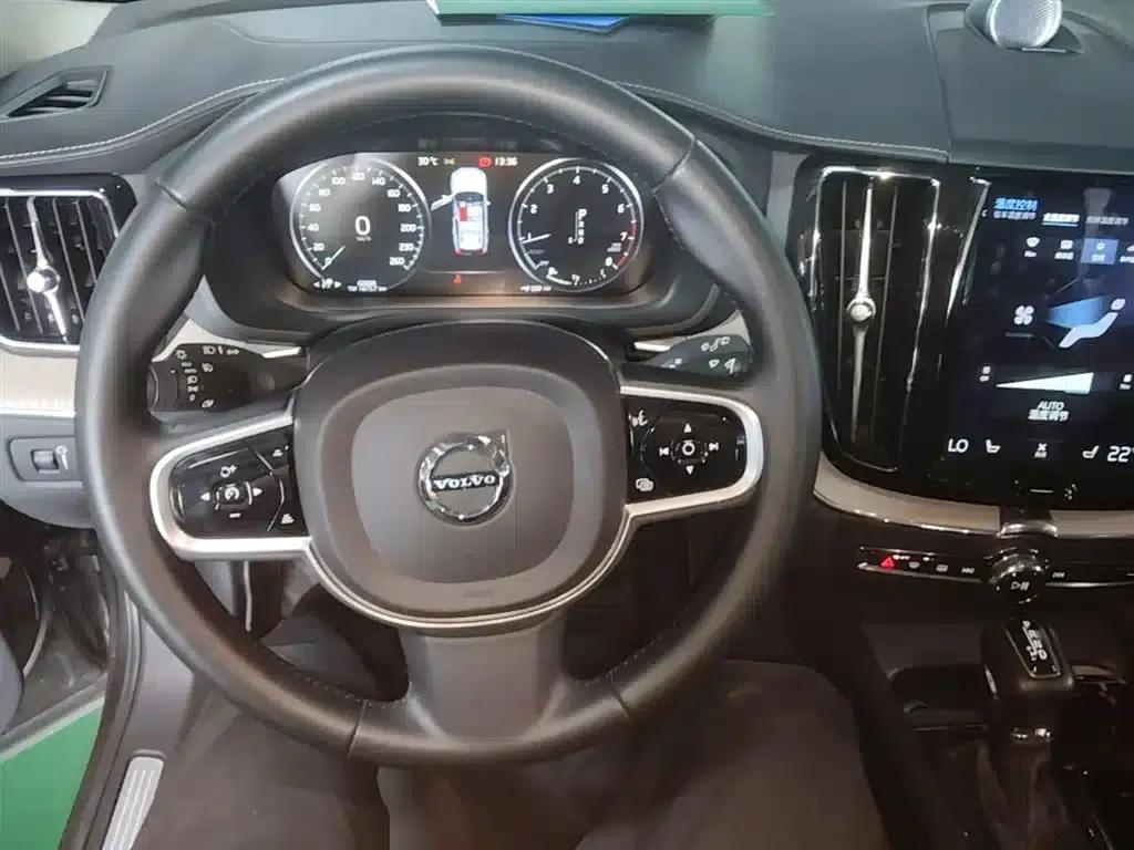 2019 Volvo XC60 T5 AWD Inscription Luxury Edition (China V Emission Standard) — миниатюра 11