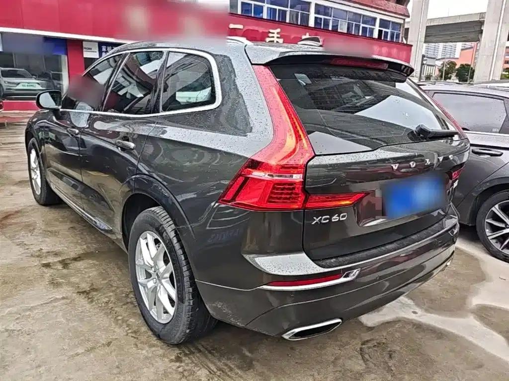 2020 Volvo XC60 T5 AWD Inscription Luxury Edition — миниатюра 5