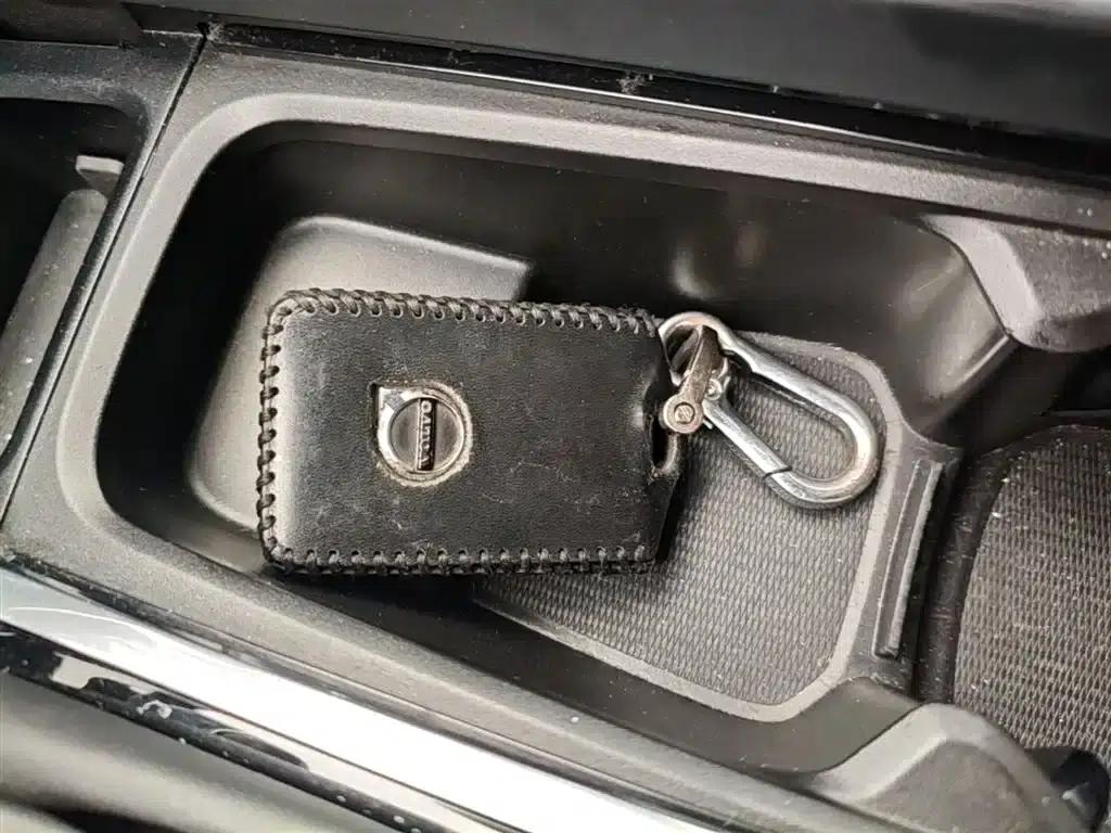 2020 Volvo XC60 T5 AWD Inscription Luxury Edition — миниатюра 9