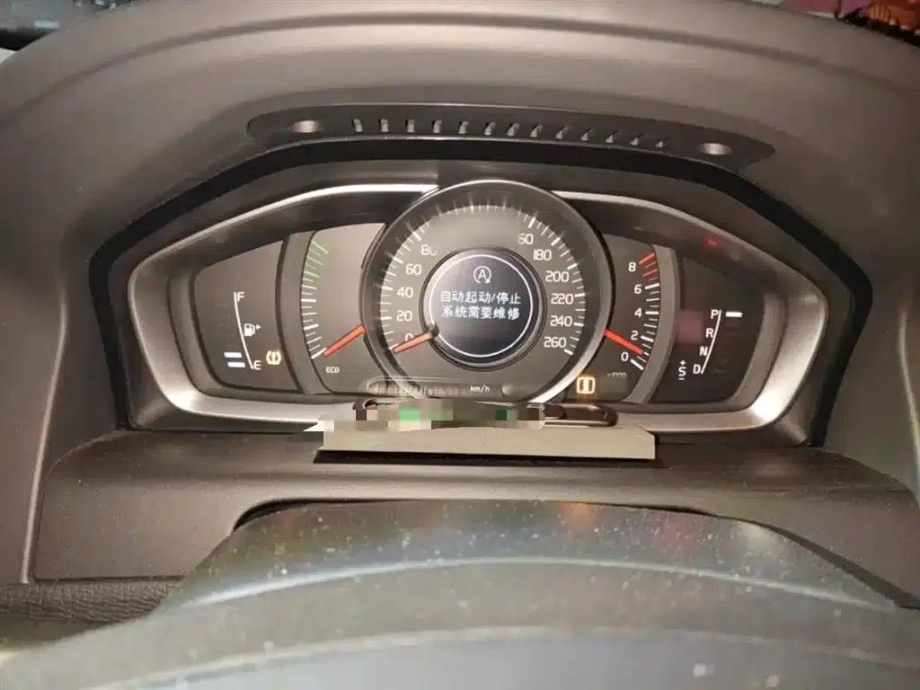 2017 Volvo XC60 T5 Smart Upgrade Edition — миниатюра 4