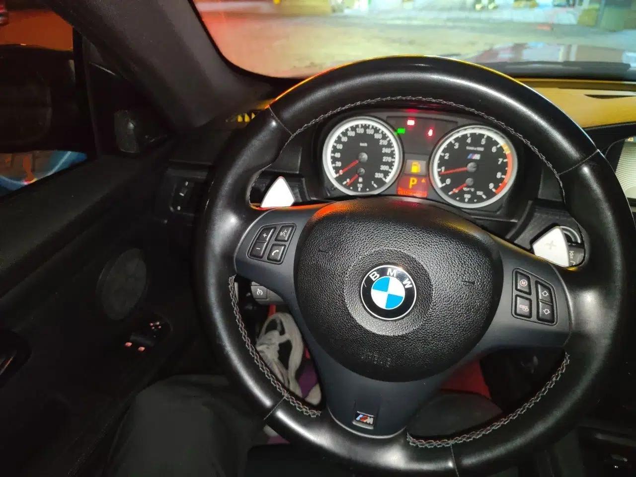 BMW M3 2011 M3 Coupe Carbon Fiber Roof Edition — миниатюра 11