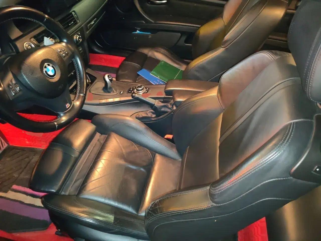BMW M3 2011 M3 Coupe Carbon Fiber Roof Edition — миниатюра 16