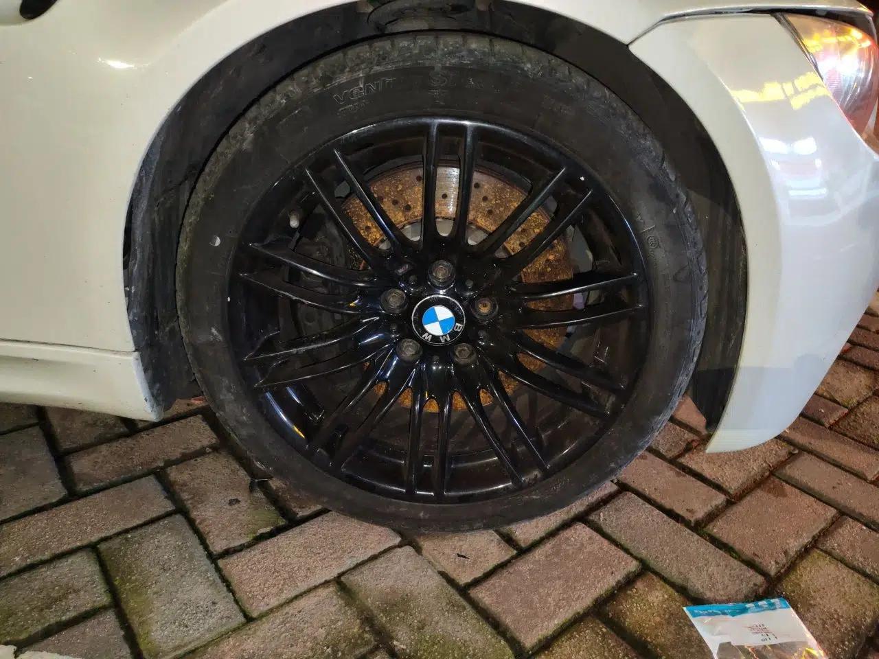 BMW M3 2011 M3 Coupe Carbon Fiber Roof Edition — миниатюра 8