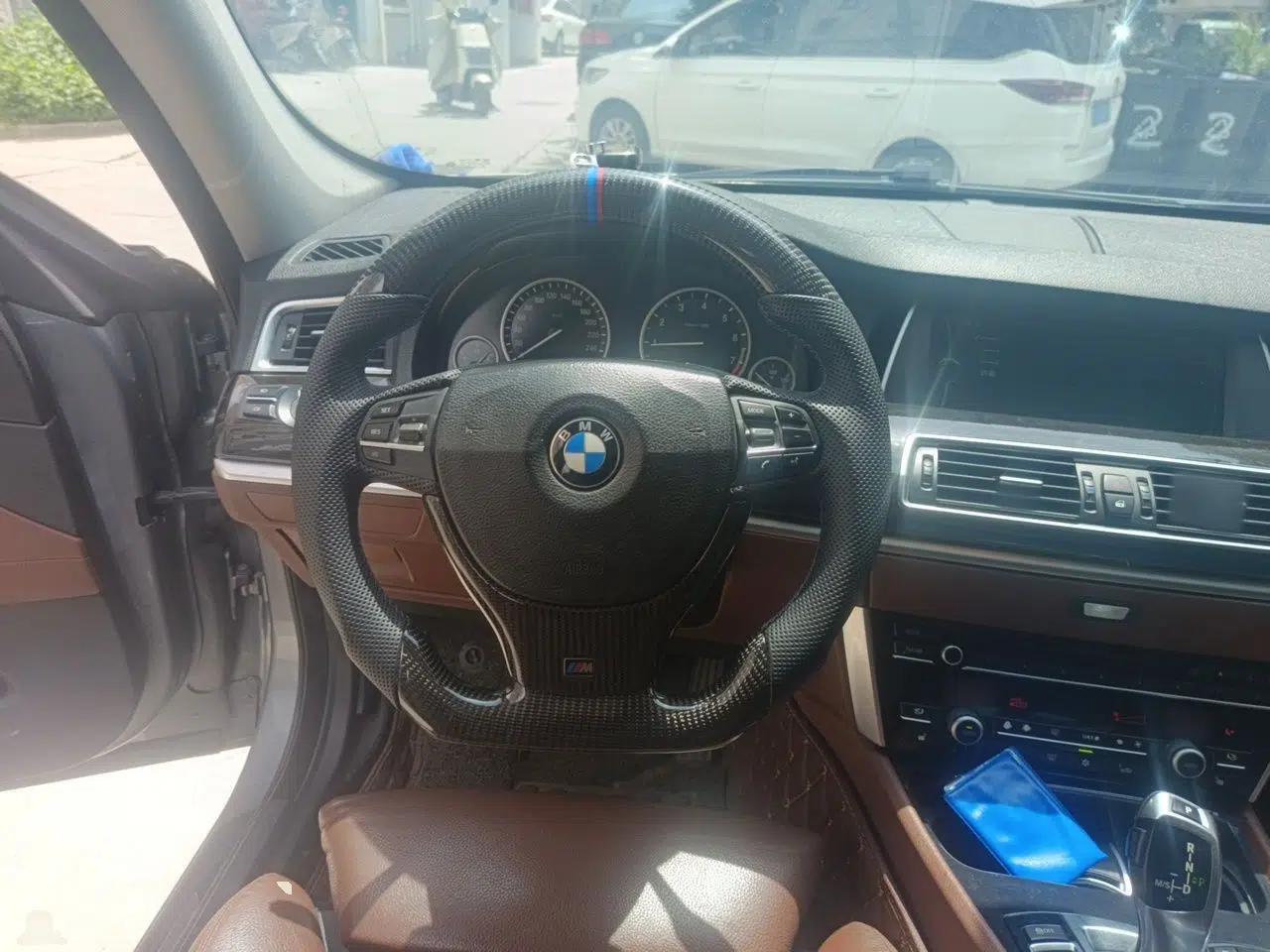 BMW 5 Series GT 2010 535i Leading Model — миниатюра 11