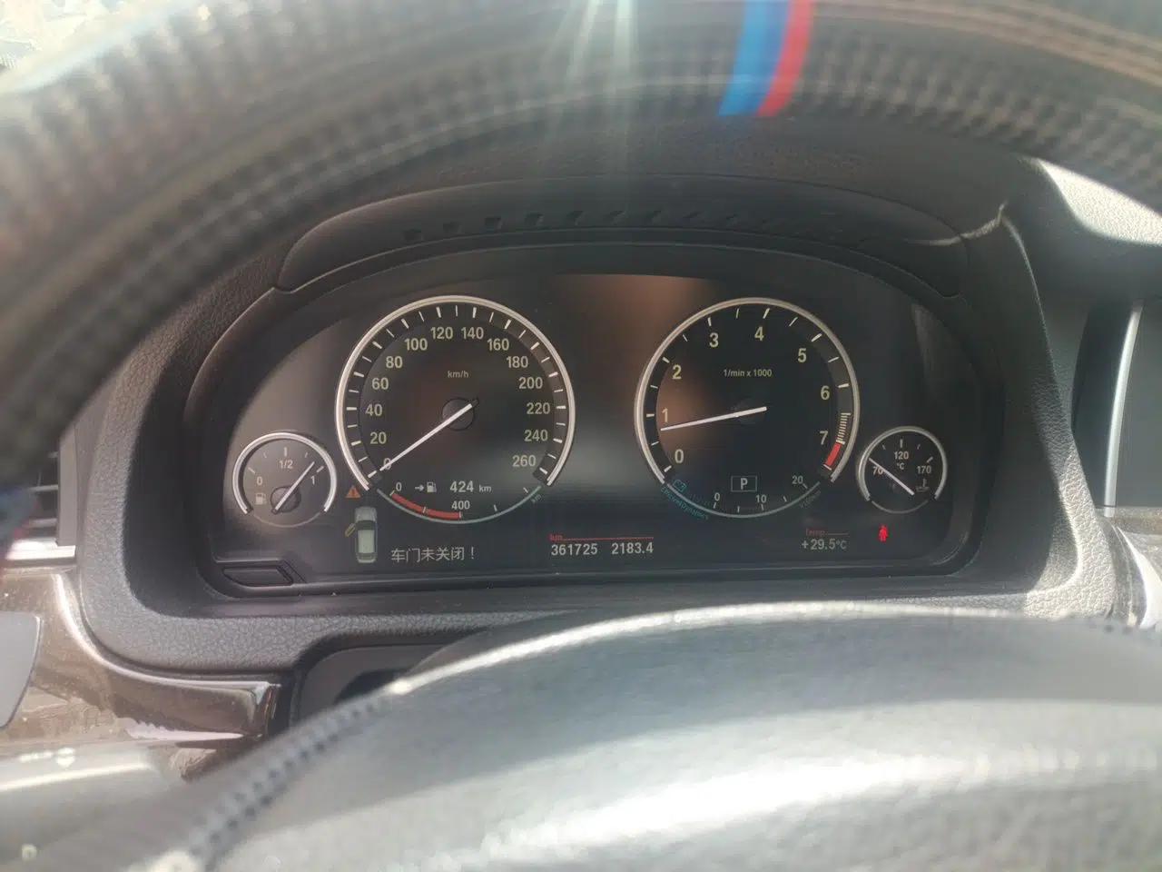 BMW 5 Series GT 2010 535i Leading Model — миниатюра 12