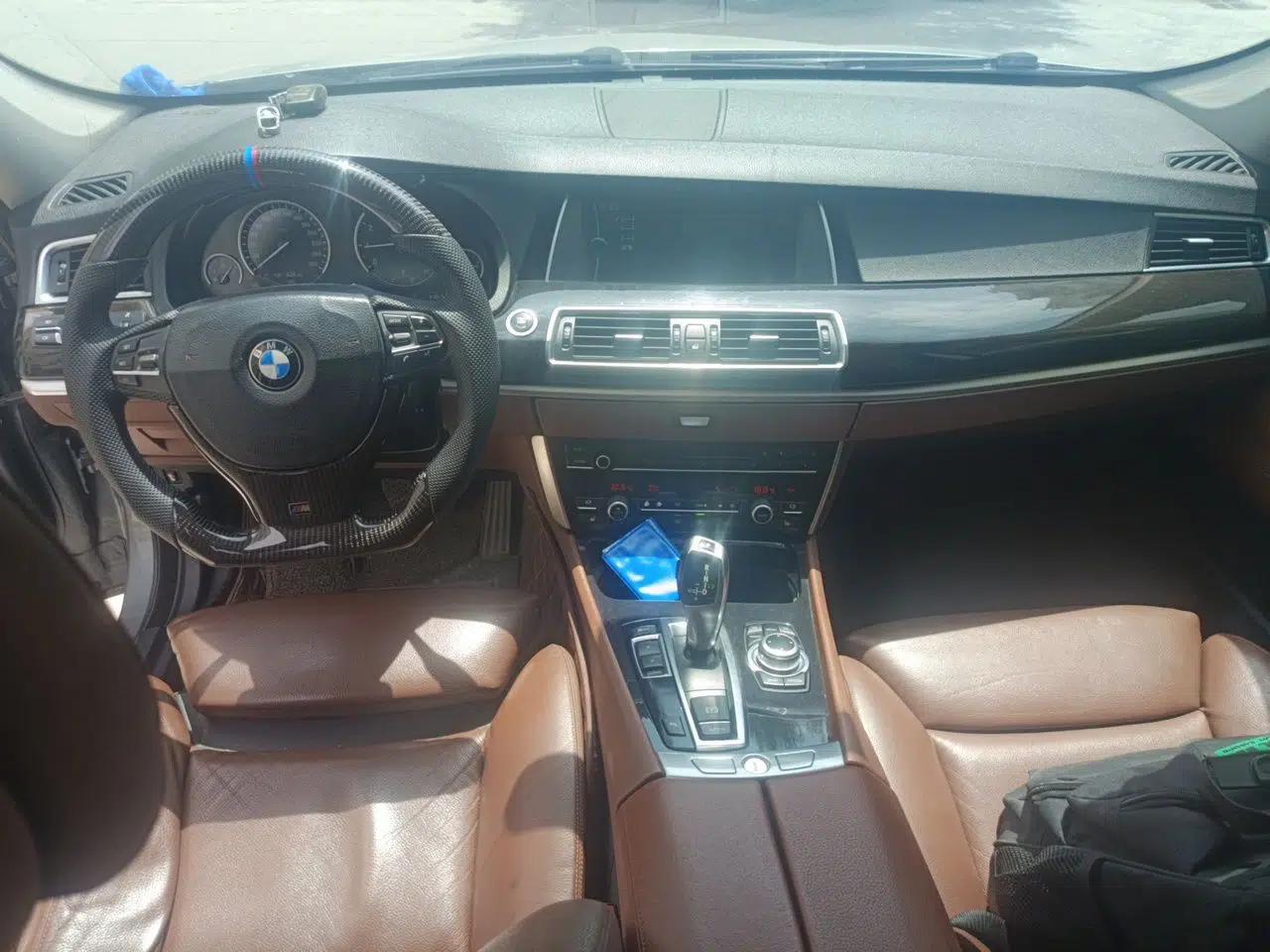 BMW 5 Series GT 2010 535i Leading Model — миниатюра 10