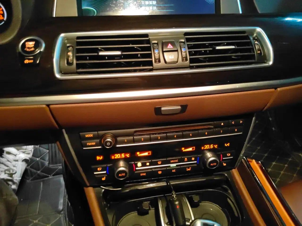 BMW 5 Series GT 2014 535i Leading Model — миниатюра 14