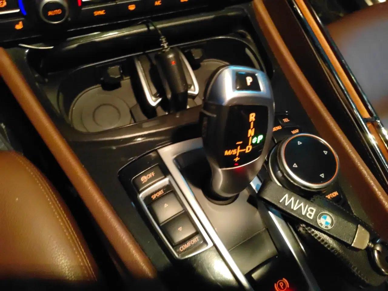 BMW 5 Series GT 2014 535i Leading Model — миниатюра 15
