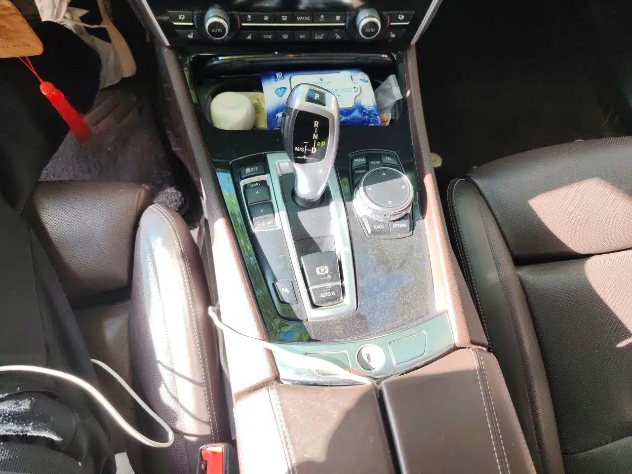 BMW 5 Series GT 2015 528i Luxury Edition — миниатюра 15