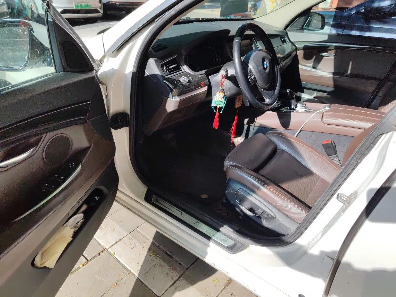 BMW 5 Series GT 2015 528i Luxury Edition — миниатюра 17