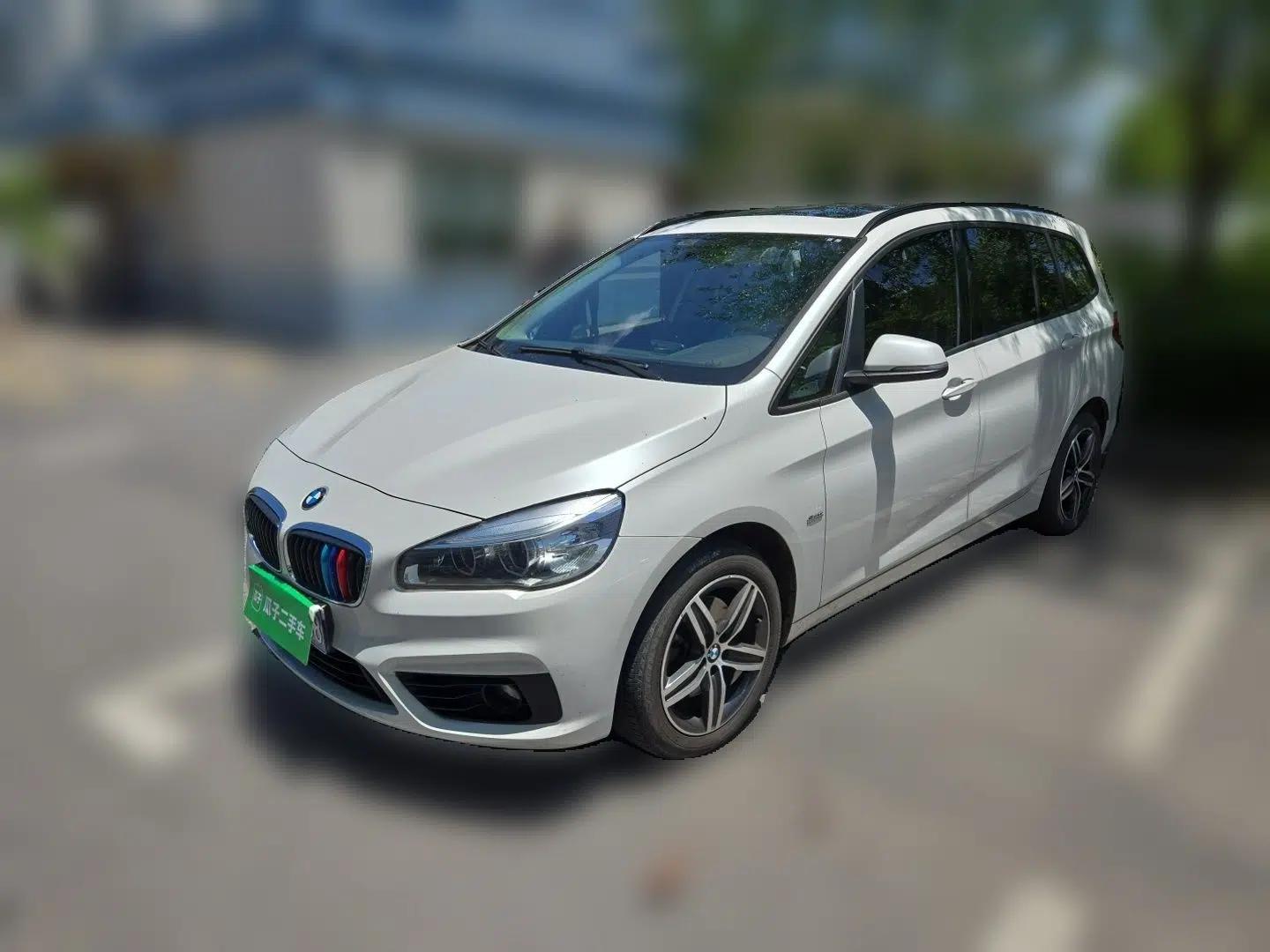 BMW 2 Series Gran Tourer 2015 218i Sports Design Package — миниатюра 1