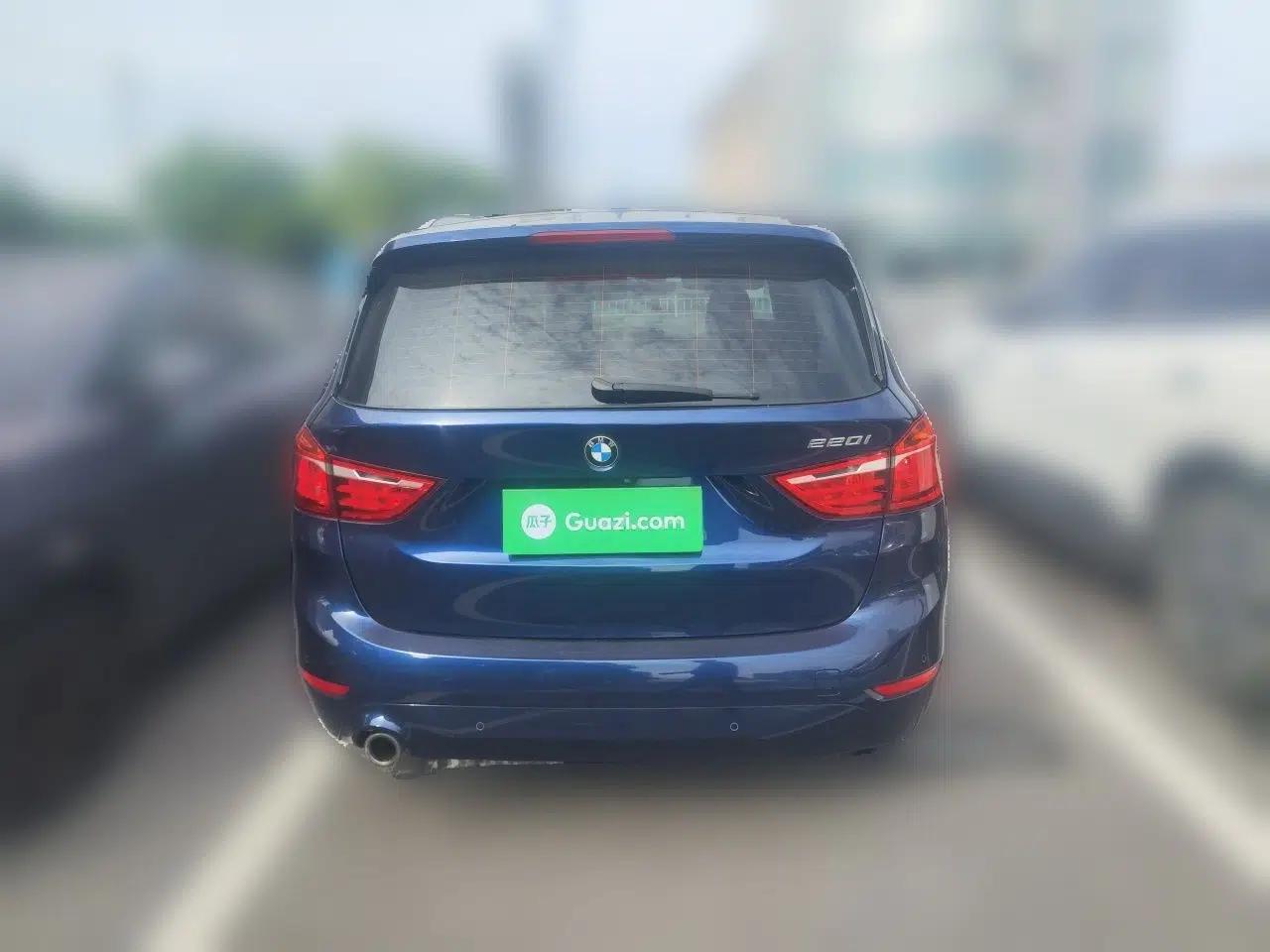 BMW 2 Series Gran Tourer 2018 220i Leading Model — миниатюра 5