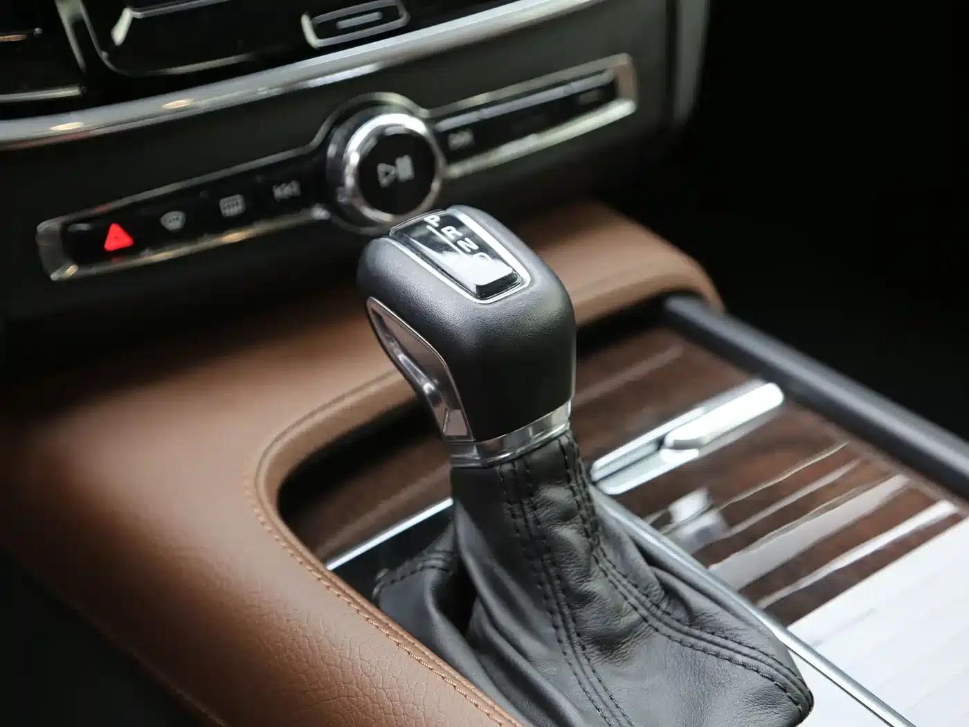 2018 Volvo S90 T5 Smart Edition — миниатюра 11