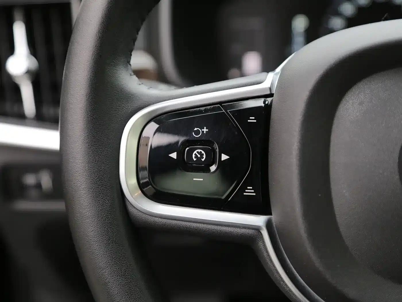 2018 Volvo S90 T5 Smart Edition — миниатюра 10