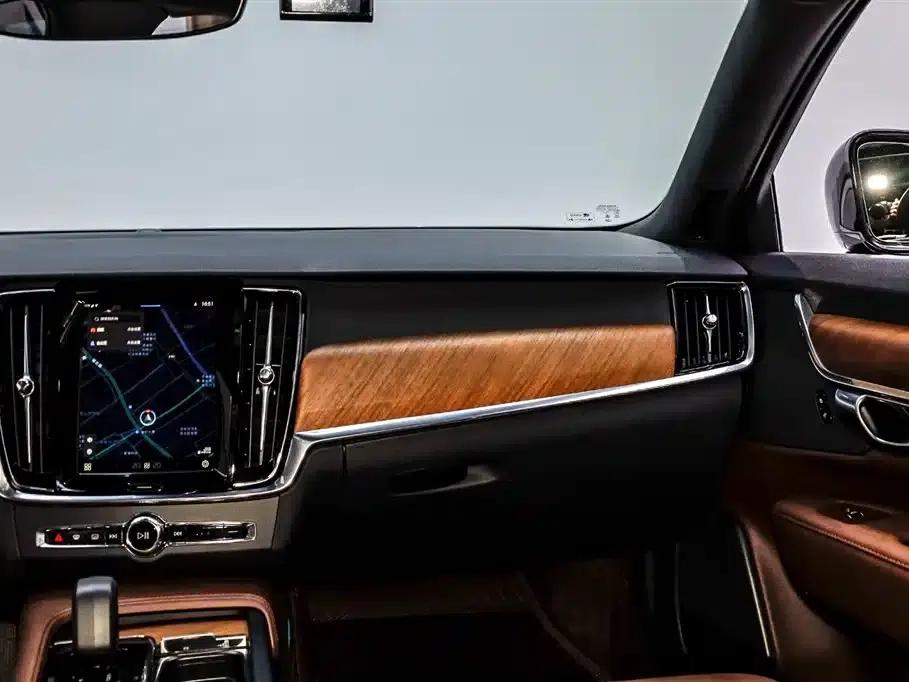 2024 Volvo S90 B5 Smart Luxury Edition — миниатюра 24