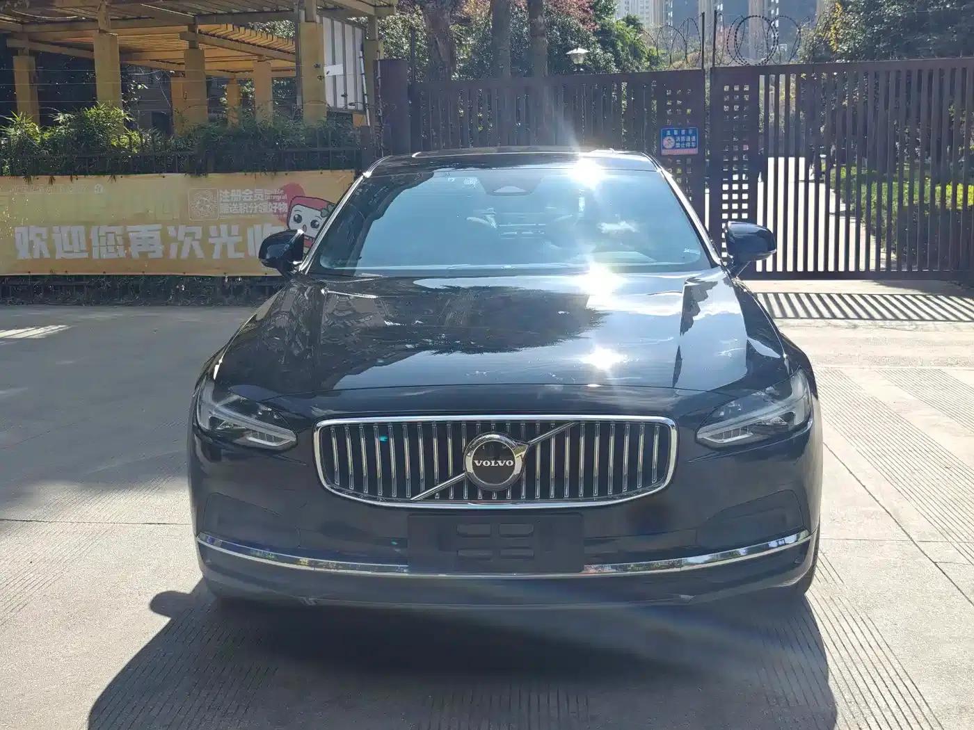 2022 Volvo S90 B5 Smart Luxury Edition — миниатюра 2