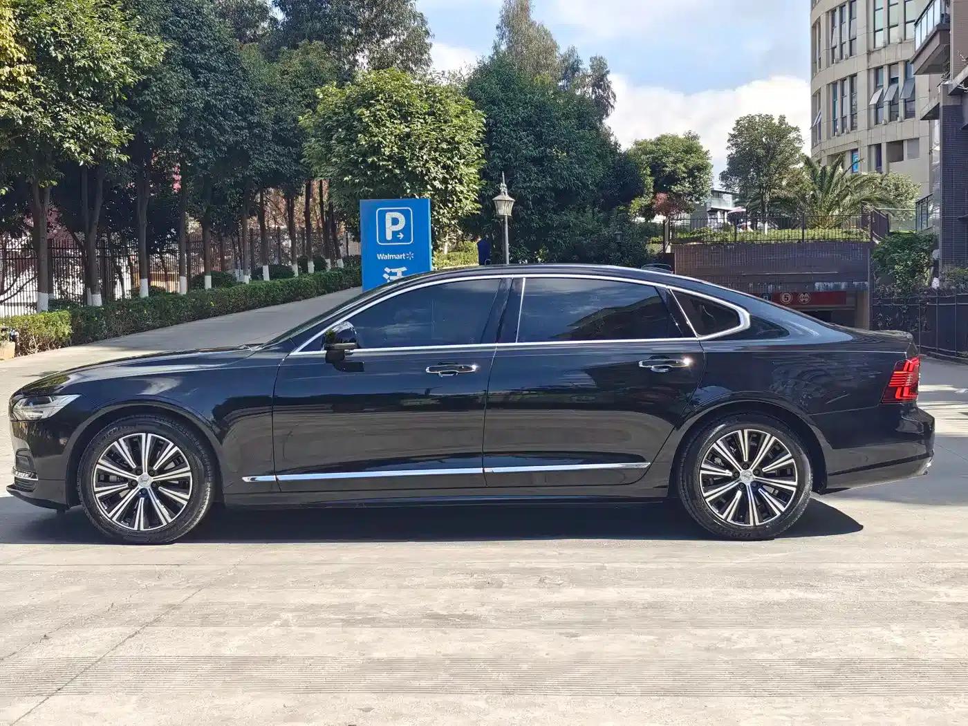 2022 Volvo S90 B5 Smart Luxury Edition — миниатюра 4